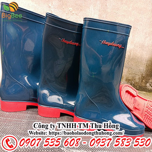 Bỏ sỉ ủng nhựa Thùy Dương xanh đương đế đỏ giá rẻ