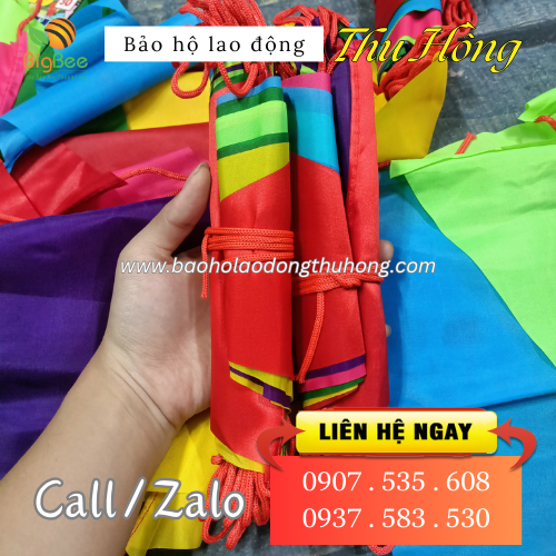 Cờ nheo tam giác vải satin mềm mại Cờ nheo tam giác vải satin mềm mại