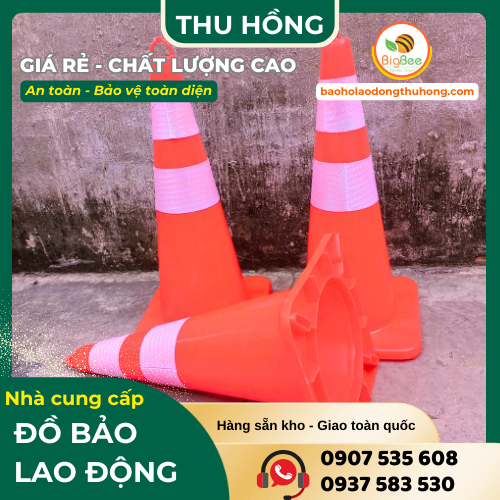 Cọc tiêu giao thông làm từ nhựa hoặc cao su Cọc tiêu giao thông làm từ nhựa hoặc cao su