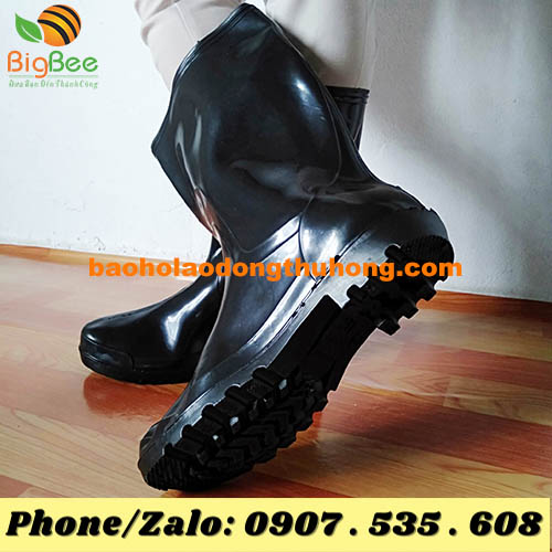 đặc điểm của ủng cao su bảo hộ lao động Vitas màu đen