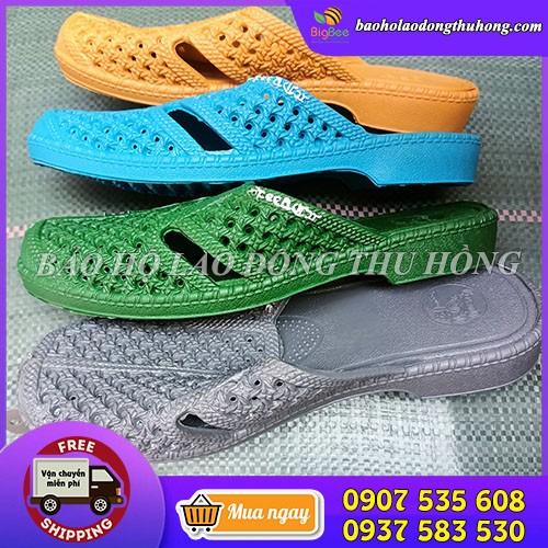 Dép bít mũi đế dày 3cm chống trơn trượt Dép bít mũi đế dày 3cm chống trơn trượt