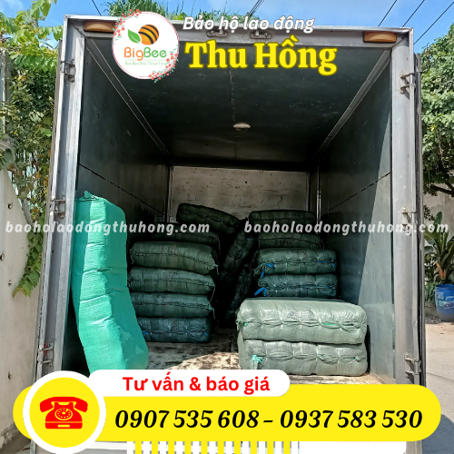 Găng tay len hạt nhựa 85g viền đỏ bỏ sỉ tại TPHCM Găng tay len hạt nhựa 85g viền đỏ bỏ sỉ tại TPHCM