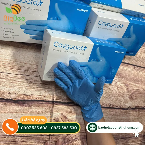 Cử động các ngón tay khi mang găng Nitrile Covguard Cử động các ngón tay khi mang găng Nitrile Covguard