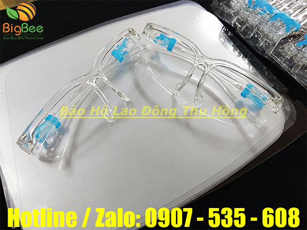 Giá phân phối kính bảo hộ chắn giọt bắn là bao nhiêu?