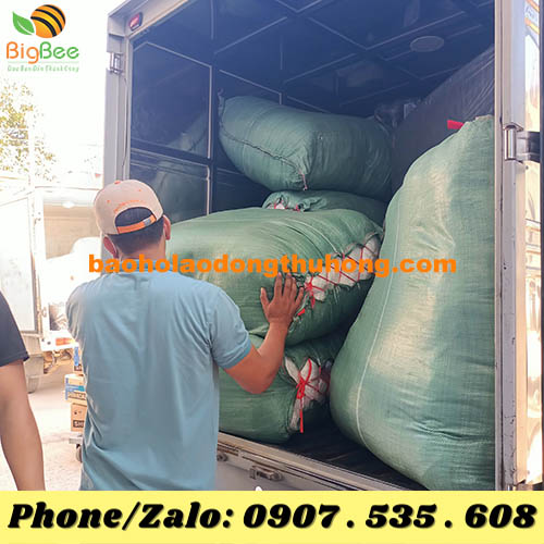 giao 30 bao quéo vải đi Đồng Nai 04