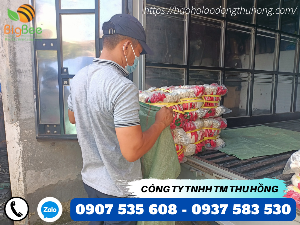 giao sỉ bao tay len nhúng nhựa đỏ tại Phú Nhuận 3