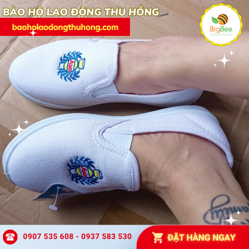 Giày vải thể thao trắng Asia không dây buộc Giày vải thể thao trắng Asia không dây buộc