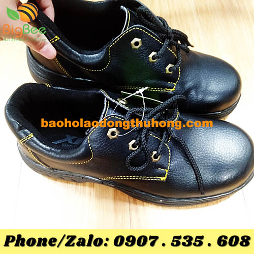 giày XP chỉ vàng làm từ chất liệu gì?