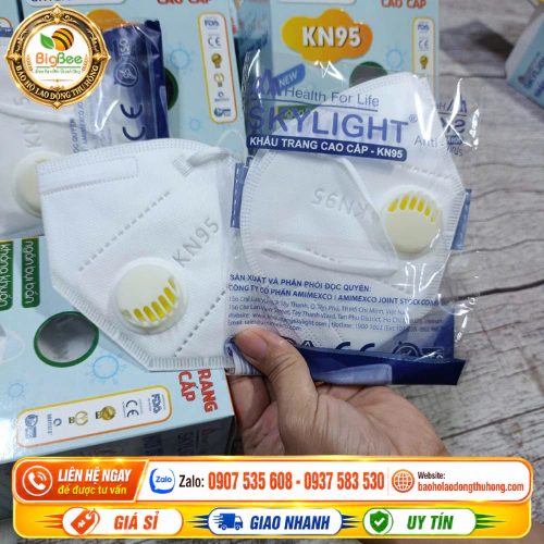 Khẩu trang Skylight KN95 có van thở khoáng khí Khẩu trang Skylight KN95 có van thở khoáng khí