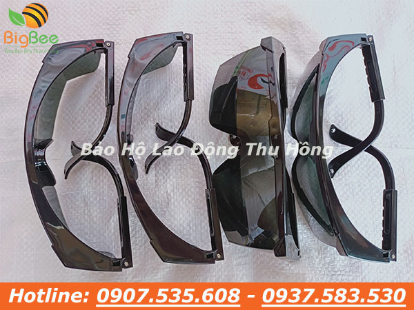 kính bảo hộ ĐKT giá rẻ khi mua số lượng lớn