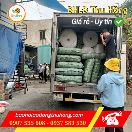 Lên hàng băng cảnh báo đưằng ống nước ngầm tại kho của Thu Hồng Lên hàng băng cảnh báo đưằng ống nước ngầm tại kho của Thu Hồng