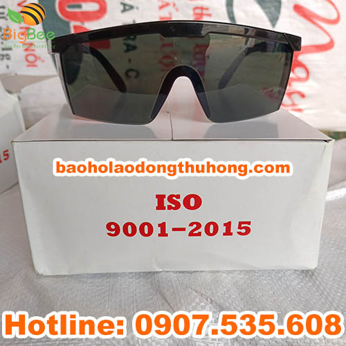 mắt kính bảo hộ bán sỉ giá thị trường là bao nhiêu?