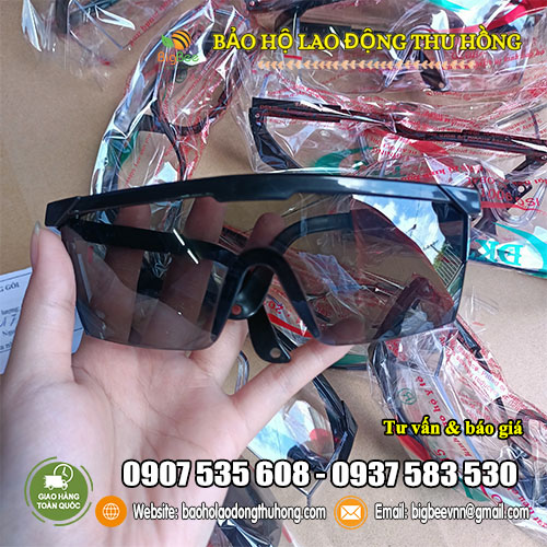 mắt kính bảo hộ Đài Loan DKT giá rẻ mắt kính bảo hộ Đài Loan DKT giá rẻ