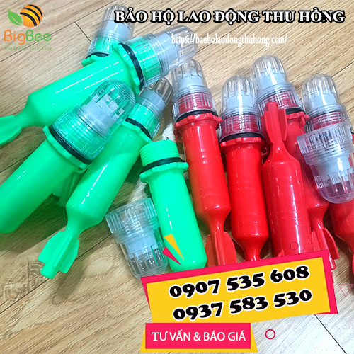 Mua bán đèn chớp cảnh báo 2 pin cho tàu ghe giá rẻ Mua bán đèn chớp cảnh báo 2 pin cho tàu ghe giá rẻ