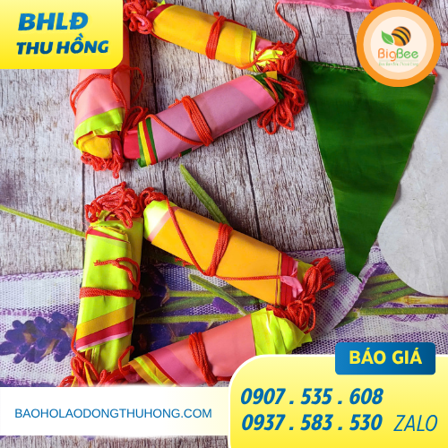 Mua nhanh cờ dây tam giác giá rẻ tại Thu Hồng Mua nhanh cờ dây tam giác giá rẻ tại Thu Hồng