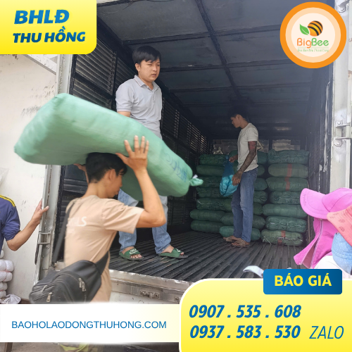 Nhân viên lên hàng găng tay len muối tiêu 40g kim 10 Nhân viên lên hàng găng tay len muối tiêu 40g kim 10