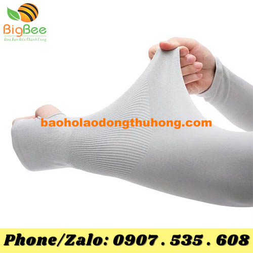 Ống tay chống nắng xỏ ngón làm từ vải thun co giãn 4 chiều thoáng mát