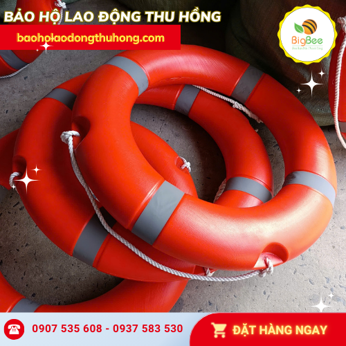 Phao cứu sinh bằng nhựa dễ nổi trên sông biến Phao cứu sinh bằng nhựa dễ nổi trên sông biến