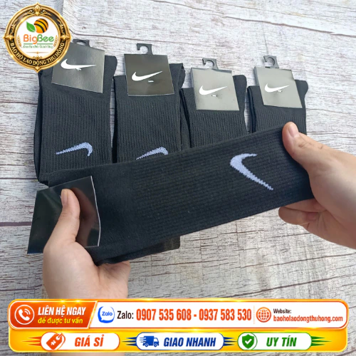 Tất Nike đen màu trung tính dễ phối đồ Tất Nike đen màu trung tính dễ phối đồ