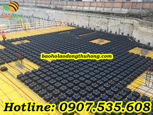 thi công sàn nhựa uboot trên thực tế