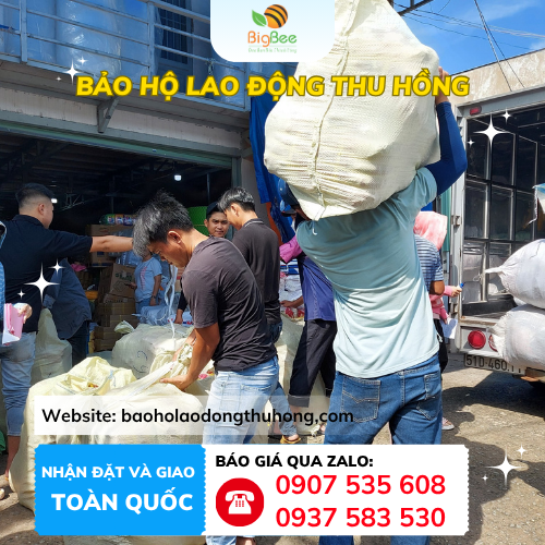 Thu Hồng chuẩn bị đi giao sỉ đồ bảo hộ cho khách Thu Hồng chuẩn bị đi giao sỉ đồ bảo hộ cho khách tại kho Vĩnh Lộc B, Bình Chánh