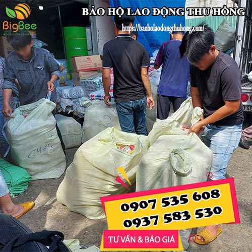 Thu Hồng đóng hàng bỏ sỉ bao tay len nhúng nhựa đỏ giao liền trong ngày