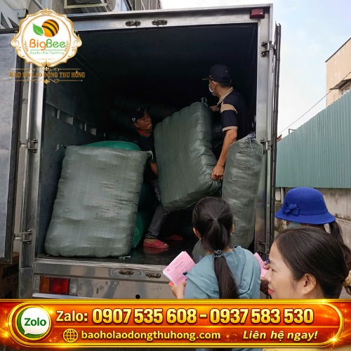 Thu Hồng giao hàng yếm nhựa thuỷ sản giá rẻ Thu Hồng giao hàng yếm nhựa thuỷ sản giá rẻ