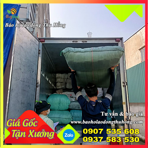 Thu Hồng giao sỉ miễn phí dép nhựa tổ ong cho bé Thu Hồng giao sỉ miễn phí dép nhựa tổ ong cho bé