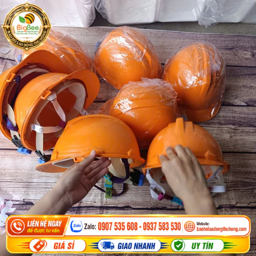 Mũ công trình màu cam quai cài Thu Hồng - Kho sỉ mũ công trình màu cam quai cài giá rẻ nhất
