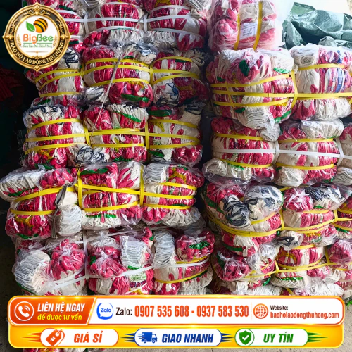 Thu Hồng - Nguồn sỉ găng tay len phủ nhựa đỏ 40g - 60g - 80g sẵn kho Thu Hồng - Nguồn sỉ găng tay len phủ nhựa đỏ 40g - 60g - 80g sẵn kho