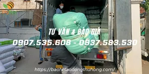 Giao dép tổ ong, ủng bảo hộ màu trắng đi chành An Giang