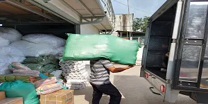 Thu Hồng xuất 6500 đôi bao tay PU, dây nilon đi quận 2