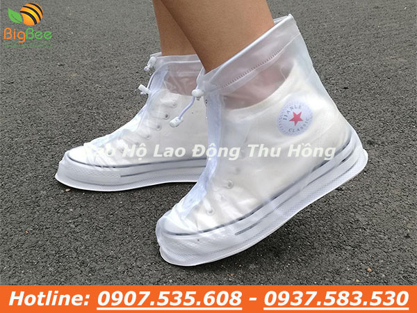 Tìm hiểu về bọc giày đi mưa cổ thấp có khóa kéo