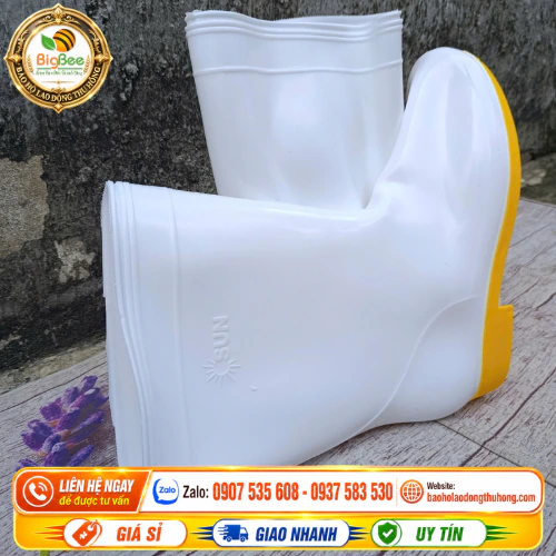 Ủng bảo hộ SUN trắng đế vàng an toàn khi mang hằng ngày Ủng bảo hộ SUN trắng đế vàng an toàn khi mang hằng ngày