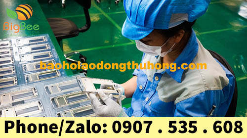 ứng dụng của bao tay phòng sạch phủ PU ngón trong sản xuất linh kiện điện tử