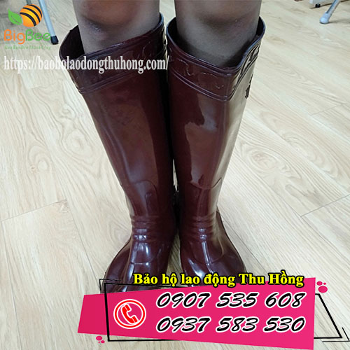 Ủng nhựa nâu Việt Thắng làm vườn giá rẻ bán ở đâu?