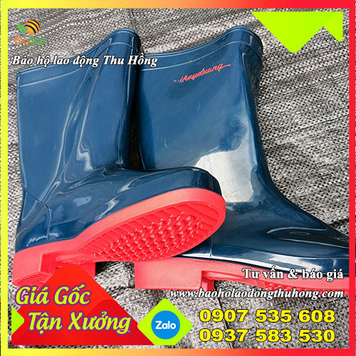 Ủng nhựa Thuỳ Dương màu xanh cổ cao Ủng nhựa Thuỳ Dương màu xanh cổ cao