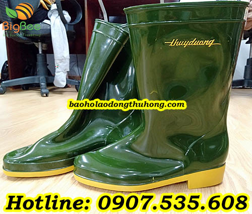 ủng rêu đế vàng sản xuất tại Việt Nam