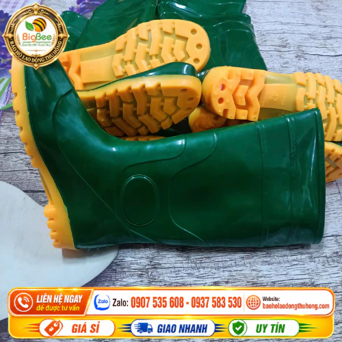 Ủng rêu Việt Mã kiểu dáng cổ cao Ủng rêu Việt Mã kiểu dáng cổ cao dễ mang