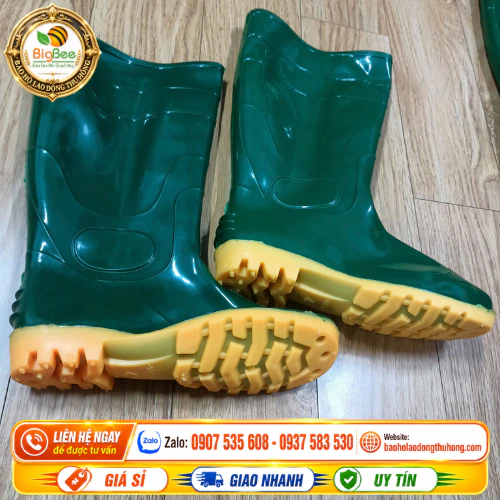 Ủng rêu Việt Mã màu đẹp ít lộ vết bẩn Ủng rêu Việt Mã màu đẹp ít lộ vết bẩn