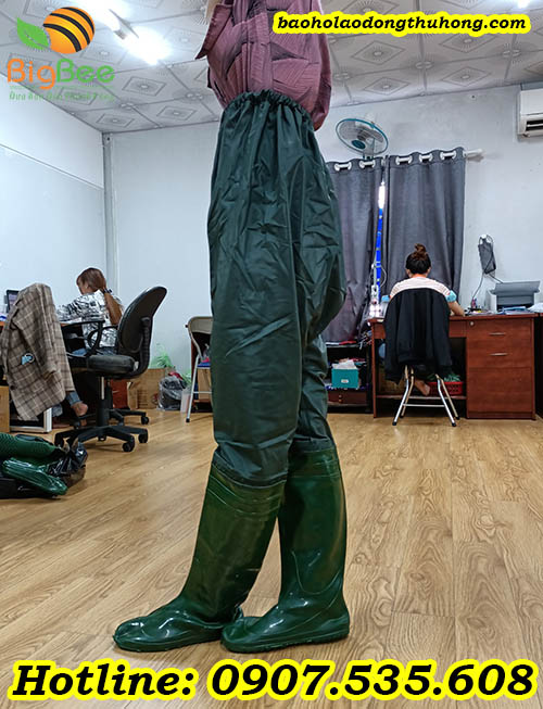 ưu điểm của ủng lội nước dạng quần