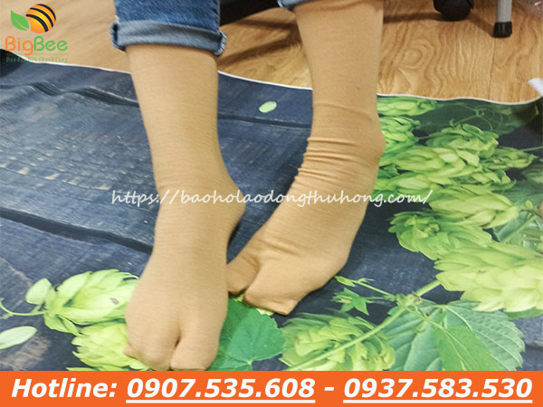 Vớ da nữ xỏ 2 ngón