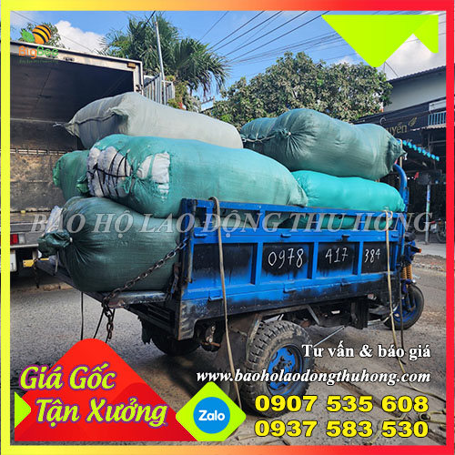 Xuất kho quéo vải lau bao 50kg Xuất kho quéo vải lau bao 50kg