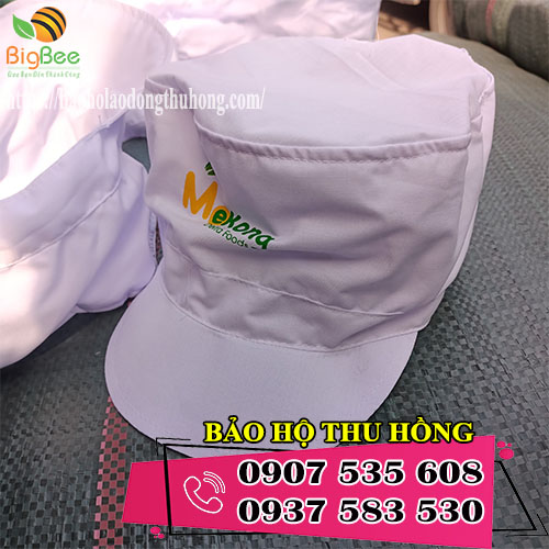 Xưởng chuyên nón vải công nhân in logo theo yêu cầu