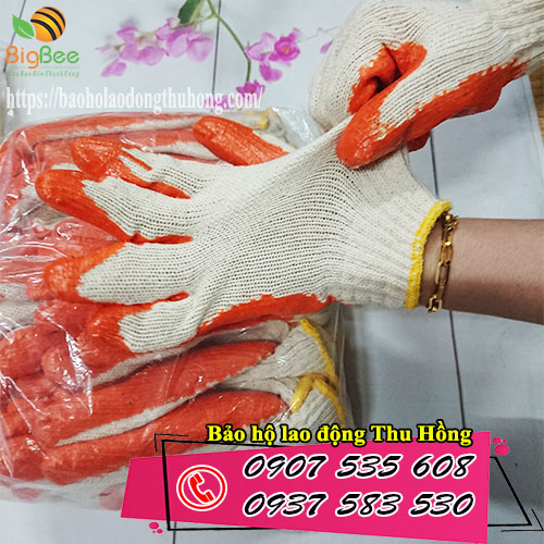 Xưởng sản xuất găng tay len nhúng nhựa màu cam