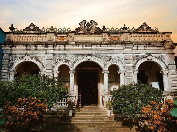 Nhà cổ Huỳnh Thủy Lê