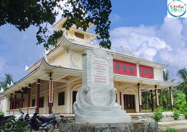 Chùa Tuyên Linh tại Mỏ Cày – Bến Tre