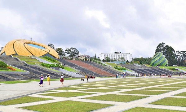 Quảng trường Lâm Viên tại Đà Lạt