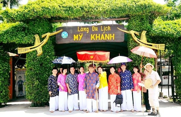 lang-du-lich-my-khanh.jpg