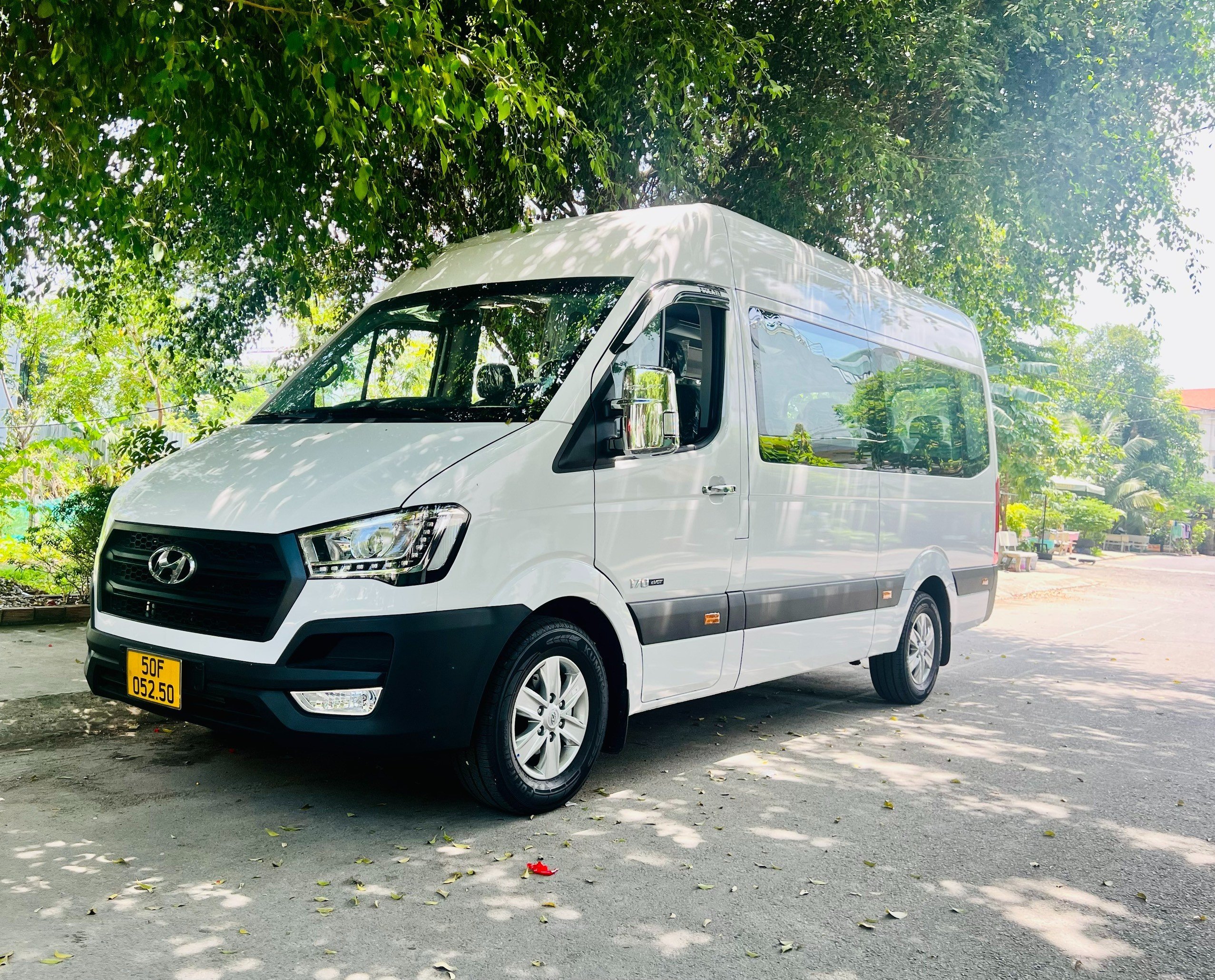DỊCH VỤ CHO THUÊ XE DU LỊCH 16 CHỖ GIÁ RẺ TẠI HUYỆN CỦ CHI